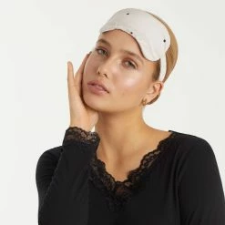 PROMISE Nacre Accessory Pack: Sleep Mask + Scrunchie 5 PROMISE Nacre Accessory Pack: Sleep Mask + Scrunchie -JacketsSale Sales 17429693 2